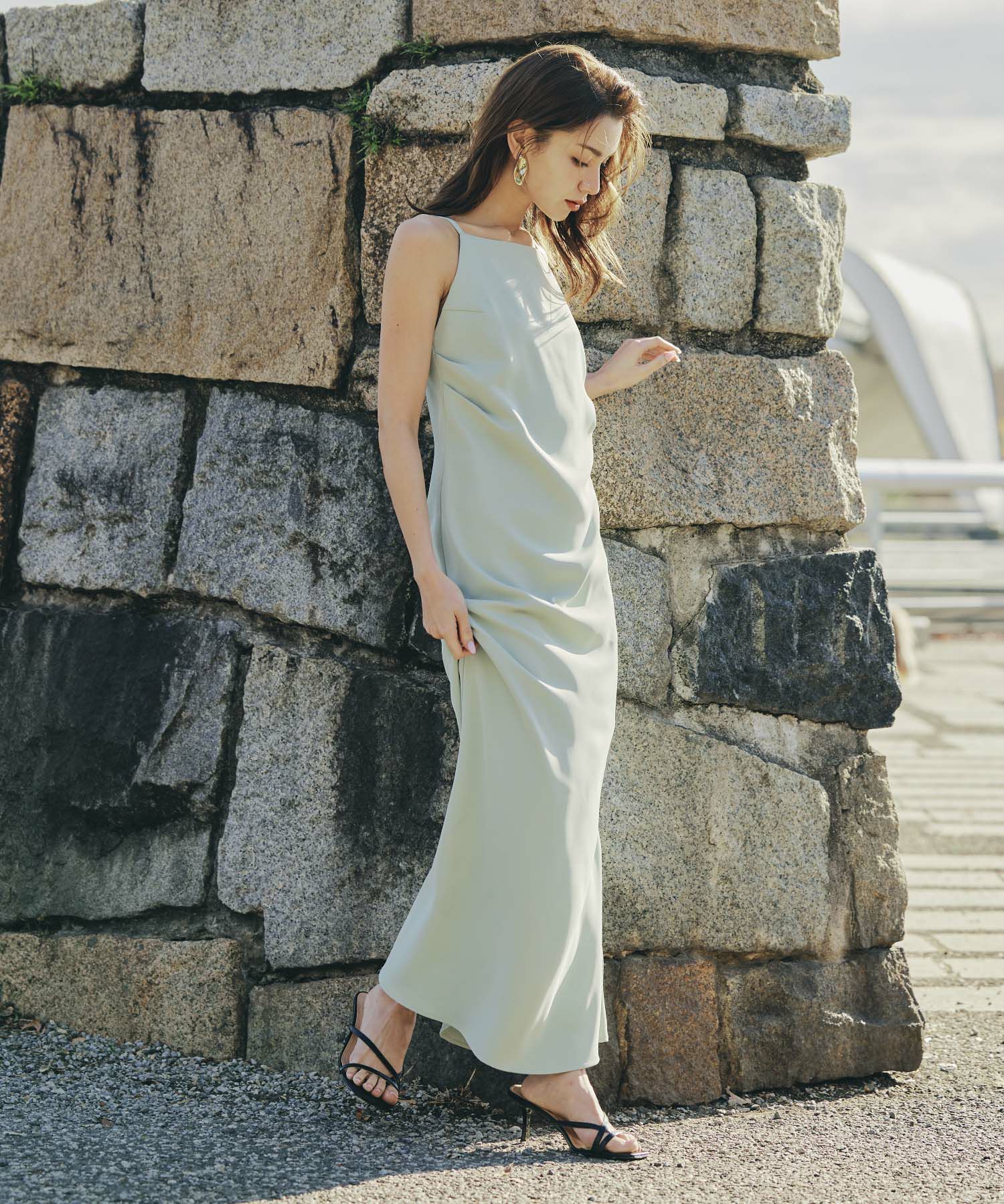 ドレス ドレープワンピ ロングワンピ パックオープン 背中開き 前撮り 乾坤式 参列 二次会 パーティ ディナーラウンジ 女性らしい タイト モテワンピ デートコーデ 大人 ディナー あざと可愛い 肌見せ 韓国風 綺麗め 細見え カジュアル スタイル盛れ KINO THE KEI