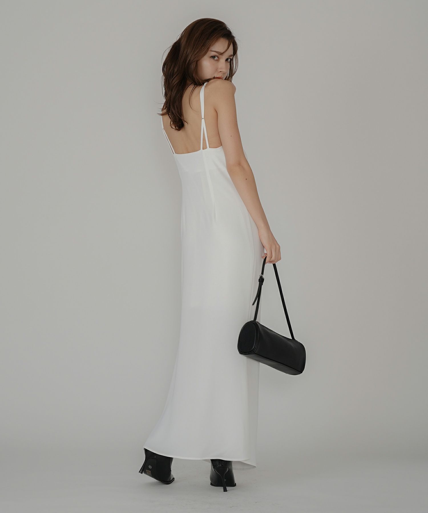 ドレス ドレープワンピ ロングワンピ パックオープン 背中開き 前撮り 乾坤式 参列 二次会 パーティ ディナーラウンジ 女性らしい タイト モテワンピ デートコーデ 大人 ディナー あざと可愛い 肌見せ 韓国風 綺麗め 細見え カジュアル スタイル盛れ KINO THE KEI