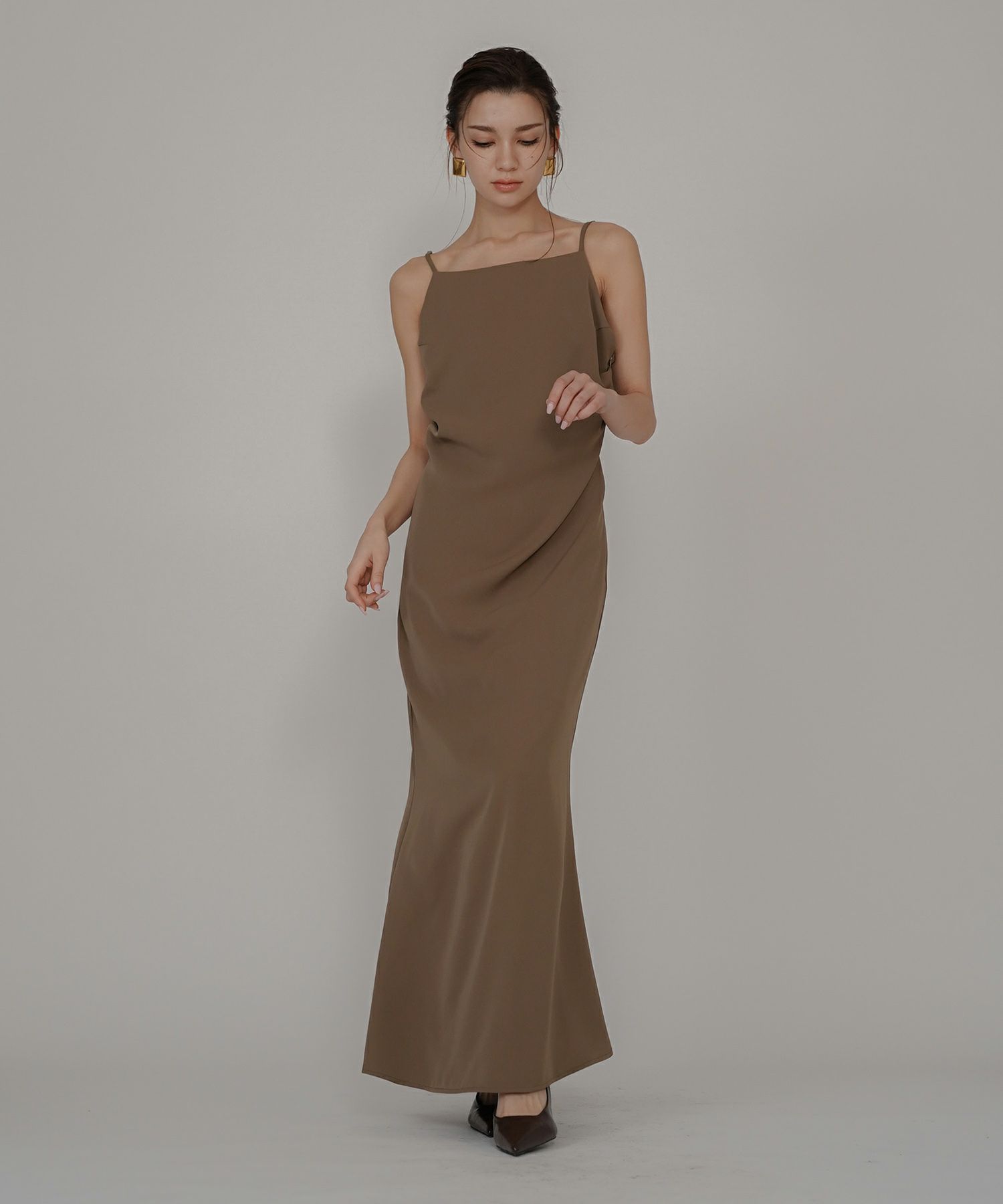 ドレス ドレープワンピ ロングワンピ パックオープン 背中開き 前撮り 乾坤式 参列 二次会 パーティ ディナーラウンジ 女性らしい タイト モテワンピ デートコーデ 大人 ディナー あざと可愛い 肌見せ 韓国風 綺麗め 細見え カジュアル スタイル盛れ KINO THE KEI