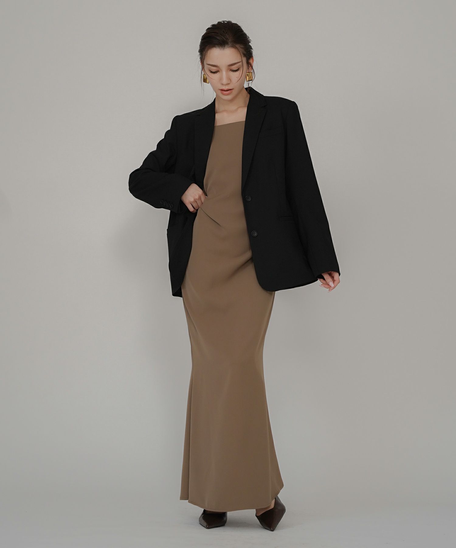 ドレス ドレープワンピ ロングワンピ パックオープン 背中開き 前撮り 乾坤式 参列 二次会 パーティ ディナーラウンジ 女性らしい タイト モテワンピ デートコーデ 大人 ディナー あざと可愛い 肌見せ 韓国風 綺麗め 細見え カジュアル スタイル盛れ KINO THE KEI