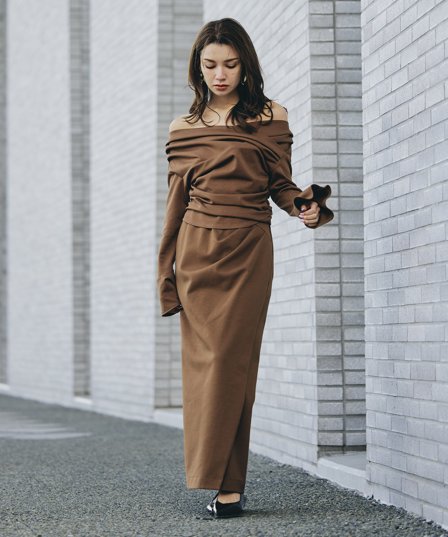 ナロースカート 骨スト ロングスカート タイトスカート モテニット カットソー デートコーデ ディナー 大人 あざと可愛い 肌見せ 韓国風 綺麗め 細見え カジュアル ウエストカバー お腹周りカバー らくちん KINO THE KEI