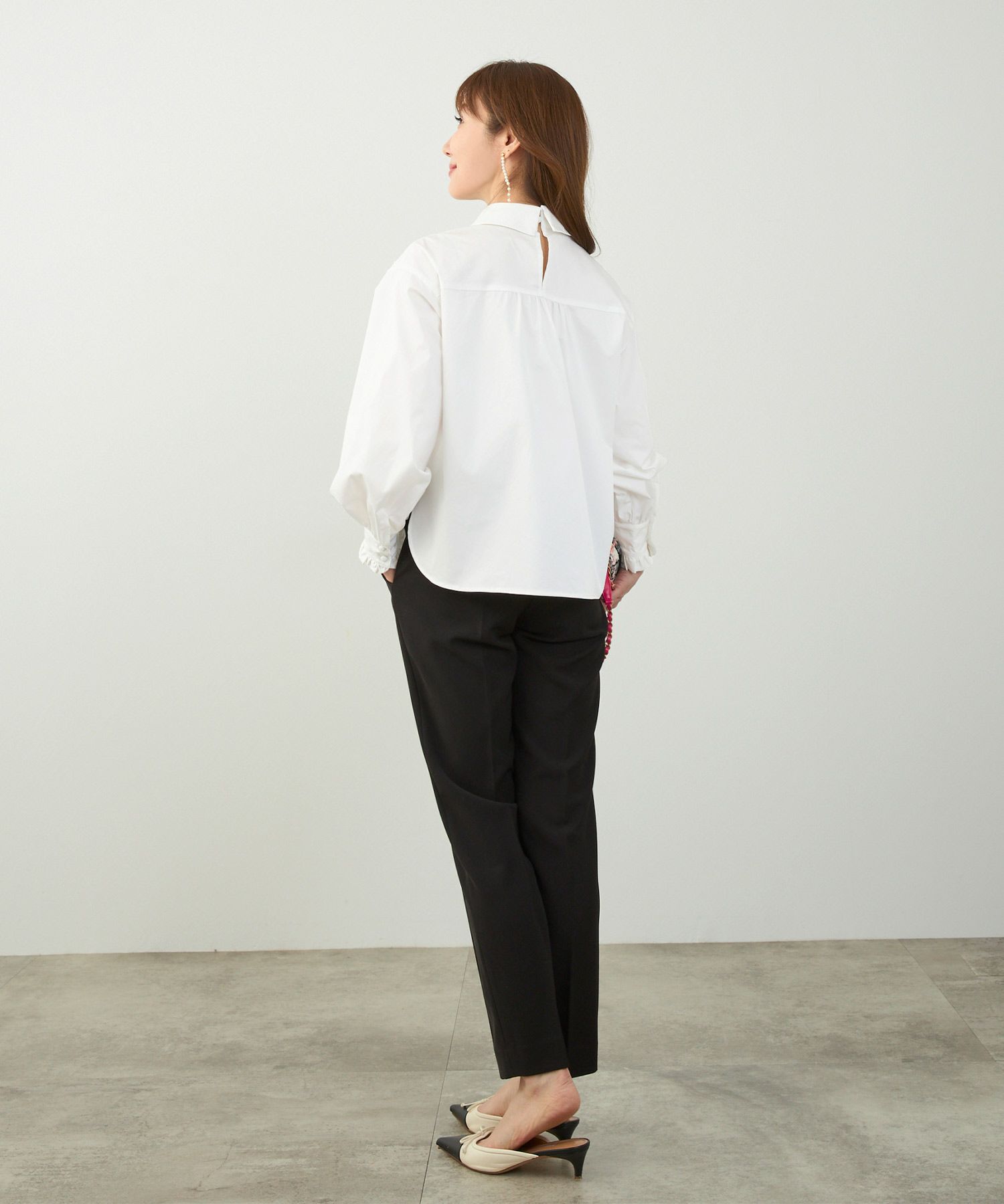 手洗い可 ラウンドヘム スリット パフスリーブ 上品 きれいめ フォーマル オフィス カジュアル フェミニン ジョイントスペース