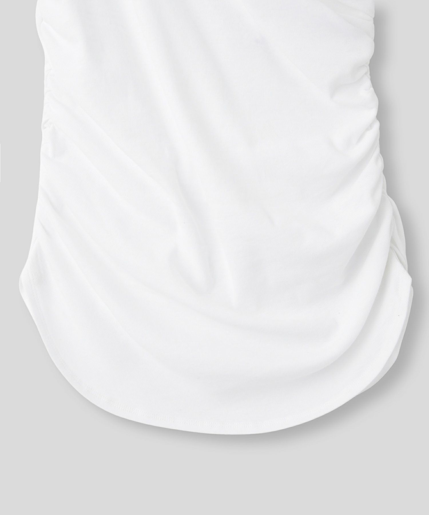 短丈 シアートップス タイト オフショルトップス ドレープ スタイルアップ オフィス 万能トップス 着回し インナートップス オシャレ 無地 女性らしい モテコーデ デートコーデ 大人 あざと可愛い 肌見せ 港区 ラウンジ 韓国風 韓国系 綺麗め 細見え カジュアル スタイル盛れ KINO THE KEI