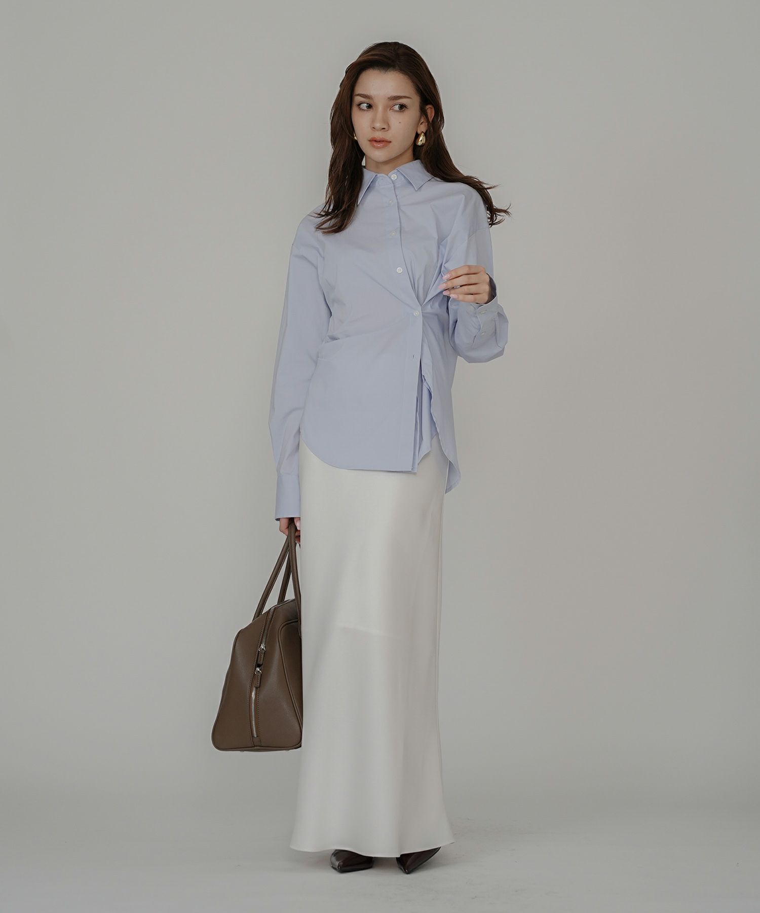  ルーズ 美脚 感動 スタイルアップ Iライン ナロースカート マーメイドスカート サテンスカート ロングスカート オシャレ 無地 女性らしい モテコーデ ベーシック シンプル デートコーデ 大人 あざと可愛い 肌見せ 韓国風 綺麗め 細見え カジュアル スタイル盛れ KINO THE KEI