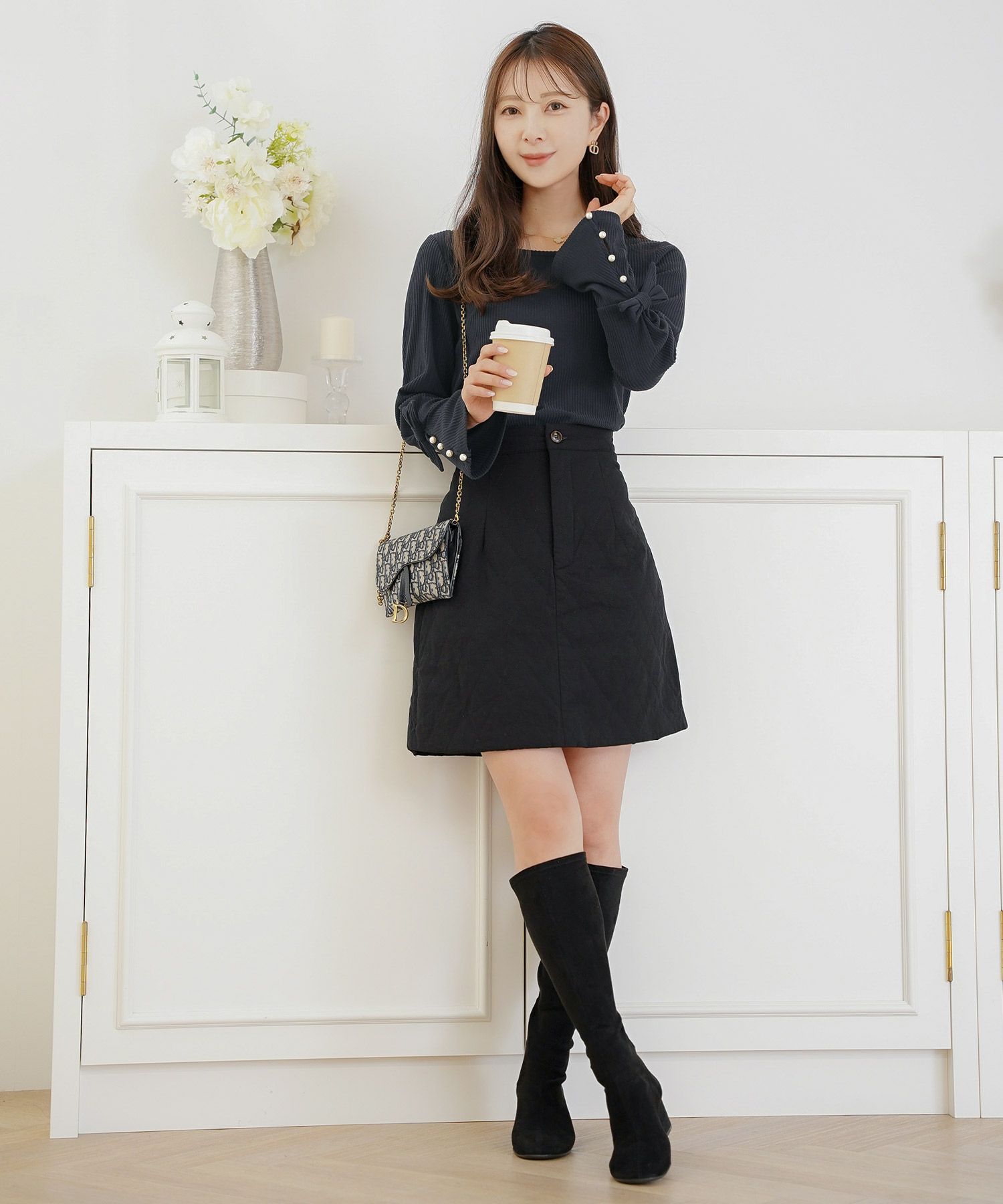 トップス カットソー リブ 袖口 リボン 切替 フレア ベルスリーブ フレアスリーブ シンプル 袖映え パール クルーネック 春 秋