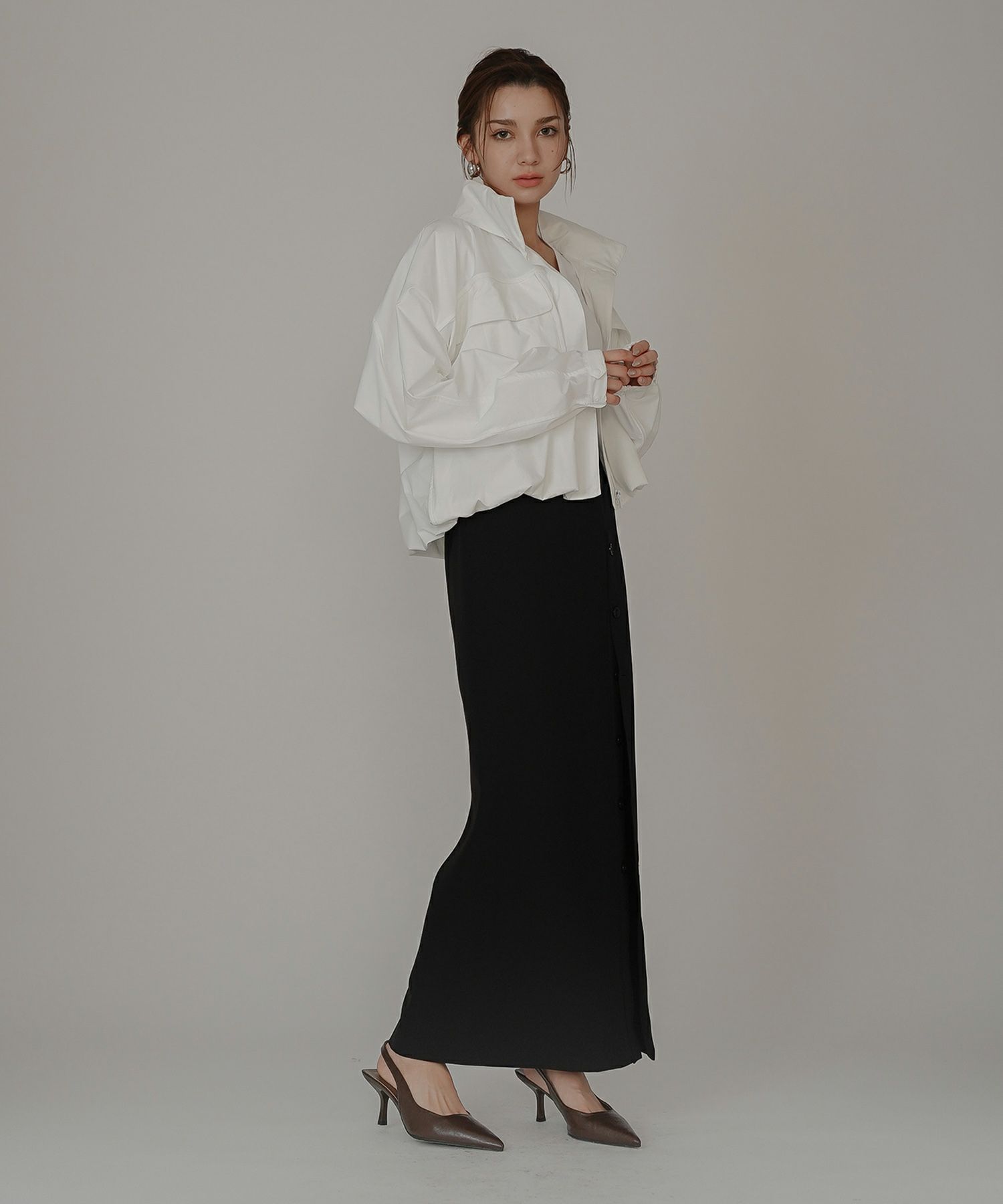 トラックジャケット ナイロン トップス ジップアウター スタンドカラー ジャンバー スポーティー 短丈 ミドル丈 ゆったり 普段使い 着回し 重ね着 オールシーズン ルームウェア 部屋着 リラックス 休日 ワークアウト ヨガ ジム ウェア ランニング ウォーキング 通勤 韓国風 韓国系 スタイル盛れ KINO THE KEI