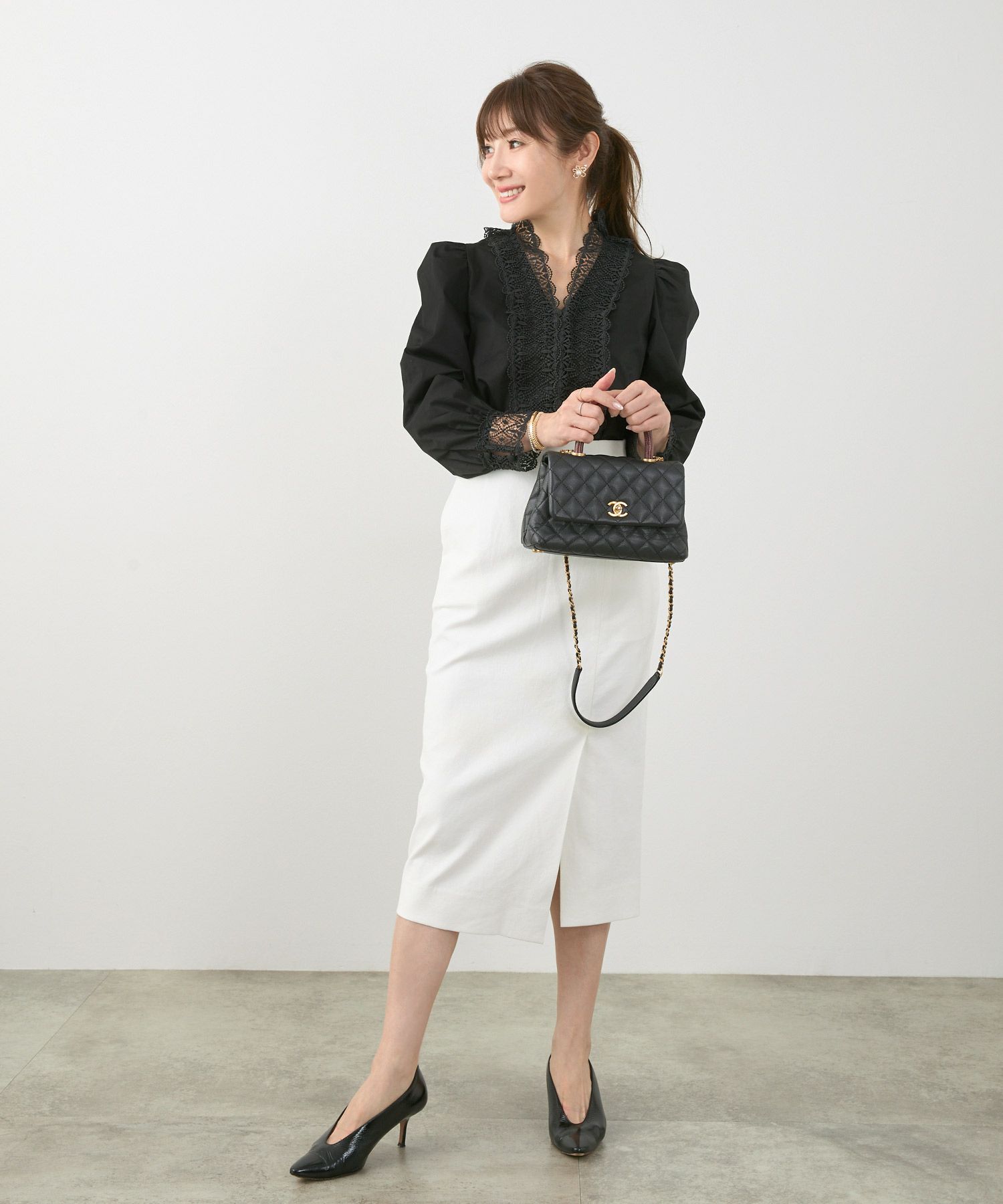 手洗い可 オケージョン 大人可愛い 上品 きれいめ オフィス 大人カジュアル フェミニン 白黒 ジョイントスペース