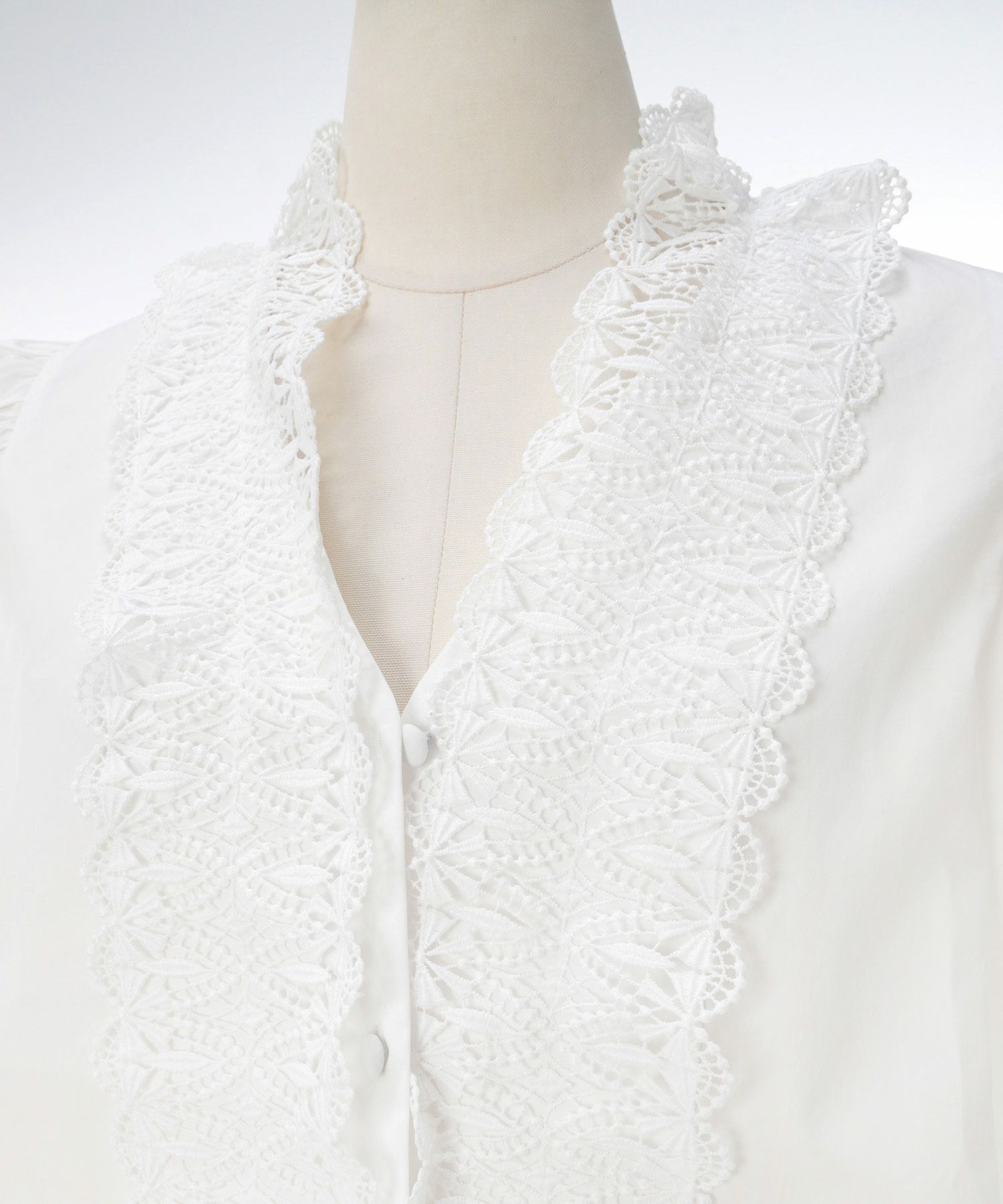 手洗い可 オケージョン 大人可愛い 上品 きれいめ オフィス 大人カジュアル フェミニン 白黒 ジョイントスペース