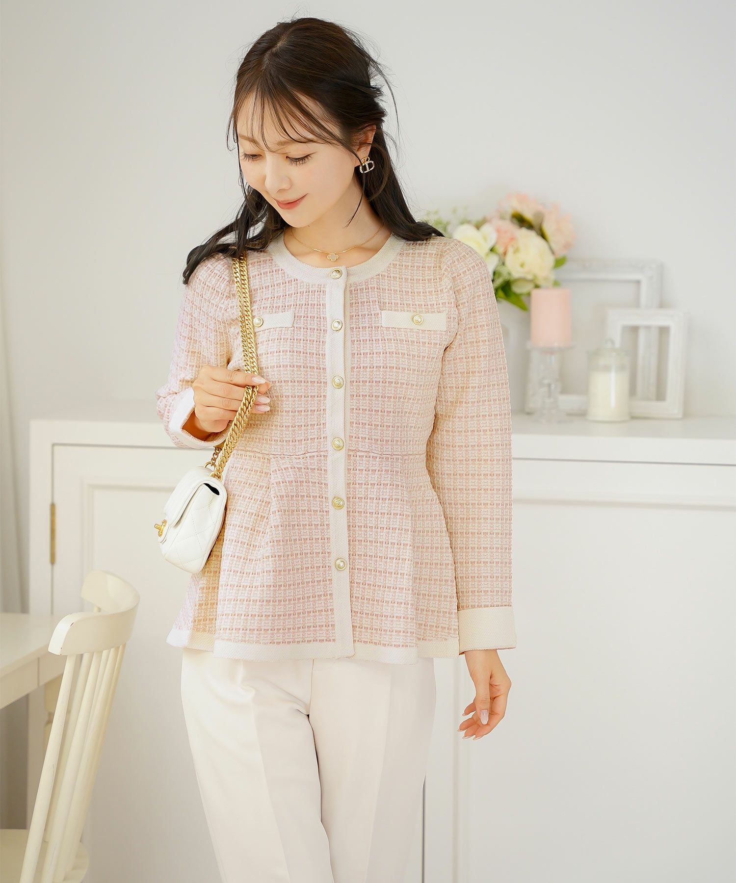 レディース ペプラム ニット ジャケット ノーカラー クルーネック セレモニー 入卒 授業参観 式 きれいめ 上品 シンプル ストレッチ オケージョン 入園 卒業 エレガント アイボリー ピンク ネイビー アソート柄 ツイード 春 秋 冬