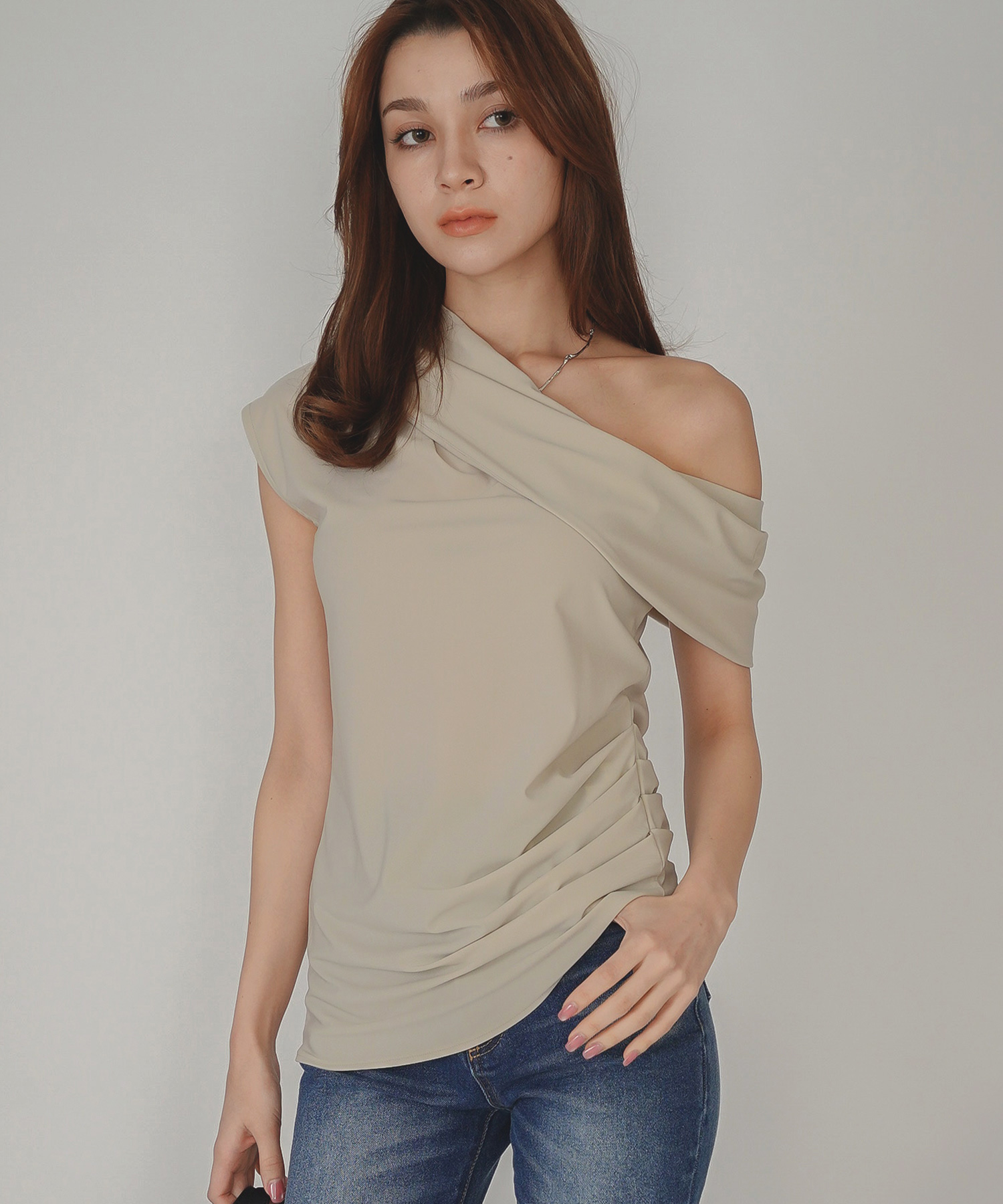 万能トップス 着回し インナートップス オシャレ 無地 女性らしい モテコーデ デートコーデ 大人 あざと可愛い 肌見せ 港区 ラウンジ 韓国風 韓国系 カジュアル エレガント 海外系 きれいめ 細見え カジュアル スタイル盛れ KINO THE KEI